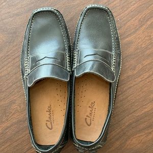 Clarks Mens black loafers